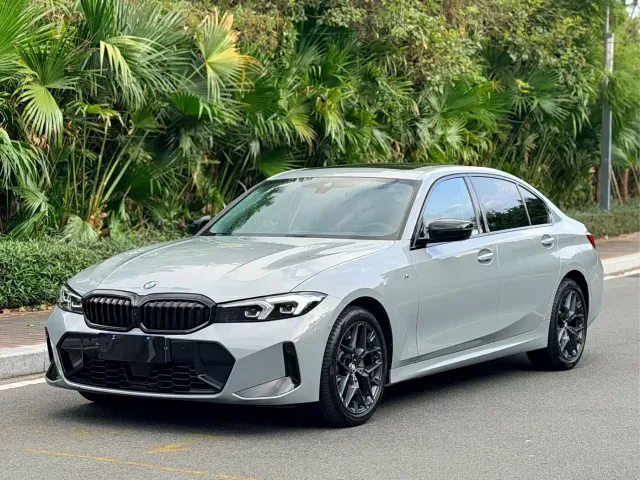 Фотография автомобиля — BMW 3 Series