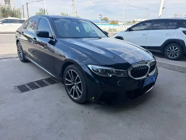 BMW 3 Series — Фото автомобиля 3