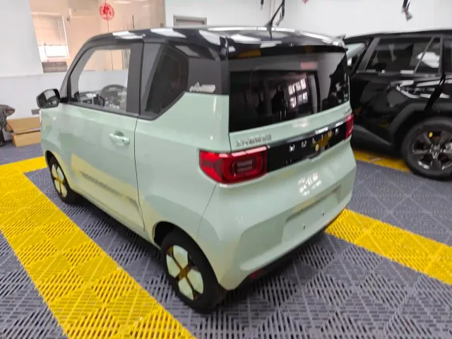 Wuling Hongguang Mini EV — Фото автомобиля 7