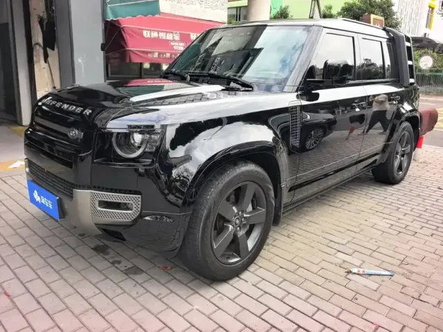 Фотография автомобиля — Land Rover Defender