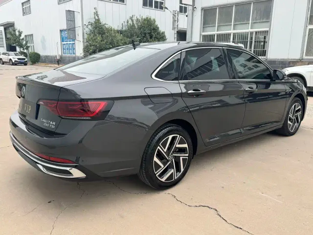 Volkswagen Sagitar — Фото автомобиля 5