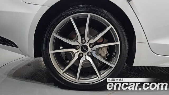 Genesis G70 New — Фото автомобиля 6