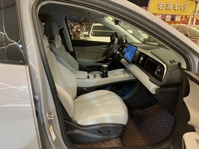 BYD Sealion 05 EV — Фото автомобиля 5