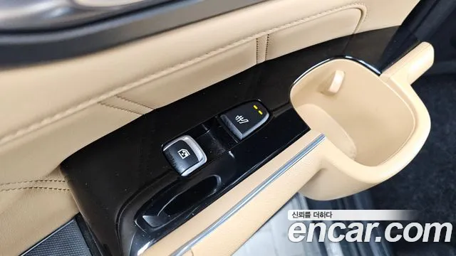 Kia Sorento Sorento 4-е поколение Бензин 2.5T 4WD — Фото автомобиля 19