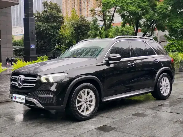 Фотография автомобиля — Mercedes-Benz GLE-Class