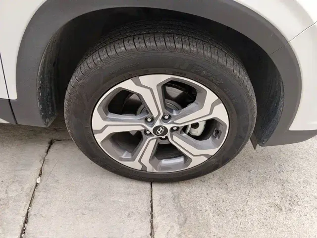 Hyundai Santa Fe — Фото автомобиля 24