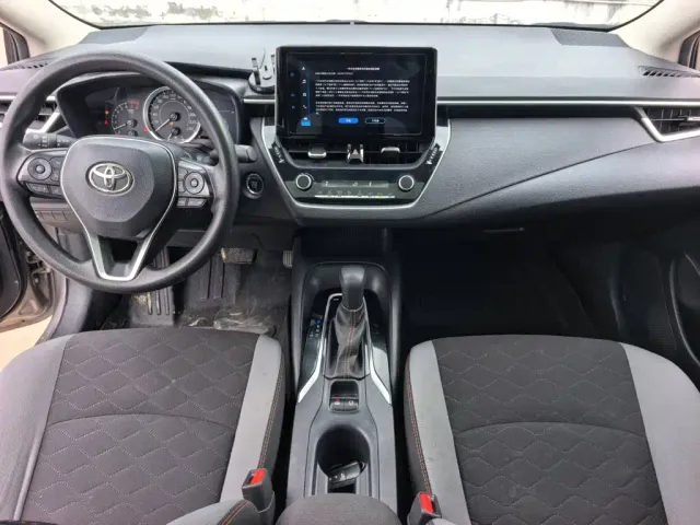 Toyota Corolla — Фото автомобиля 10