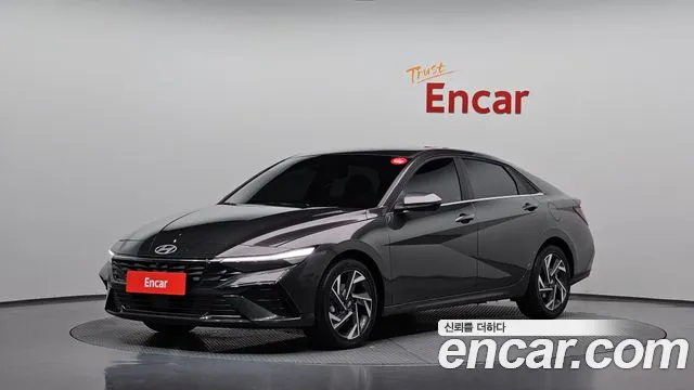 Фотография автомобиля — Hyundai Avante CN7
