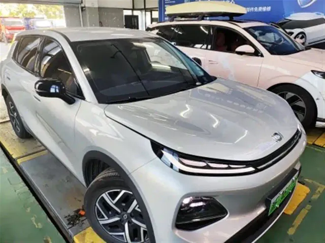 Changan Qiyuan Q05 — Фото автомобиля 2