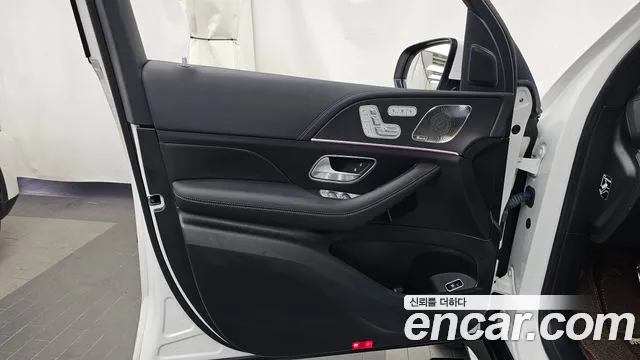 Mercedes-Benz GLS-Class — Фото автомобиля 20