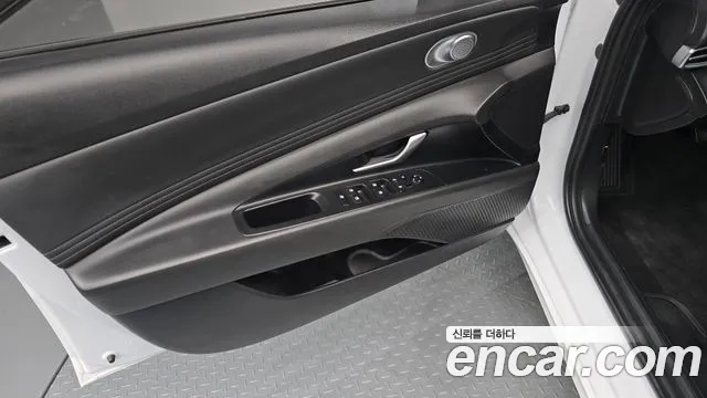 Hyundai Avante CN7 — Фото автомобиля 13