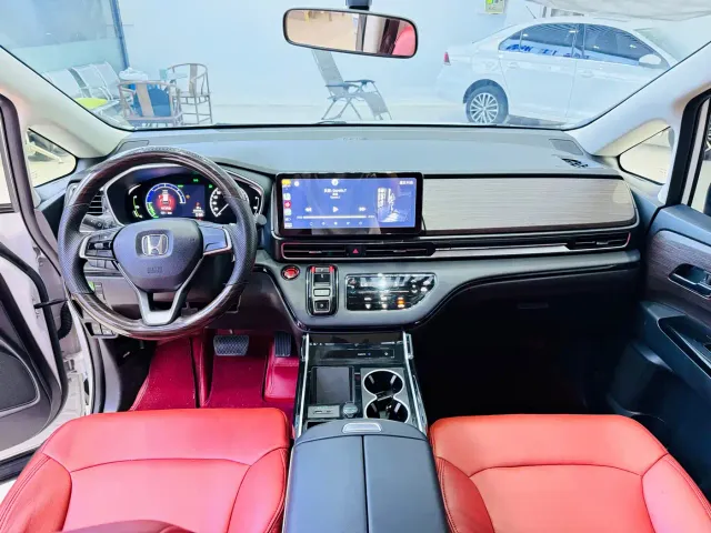 Honda Odyssey — Фото автомобиля 9