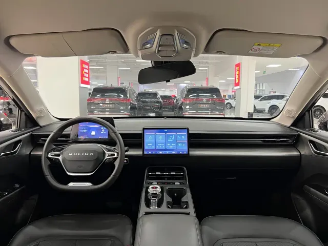 Wuling Starlight — Фото автомобиля 5