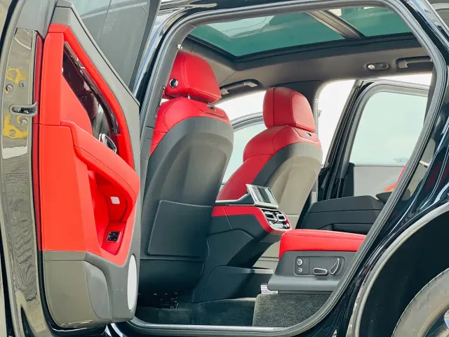 Bentley Bentayga — Фото автомобиля 5