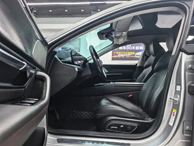 Xpeng P7 — Фото автомобиля 6
