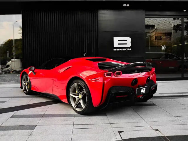 Ferrari SF90 — Фото автомобиля 4