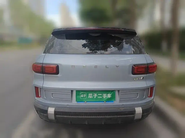 Geely ICON — Фото автомобиля 3