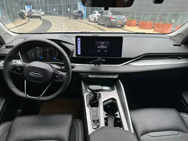 Geely Xingrui — Фото автомобиля 6