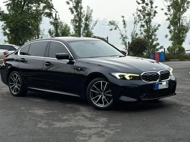 BMW 3 Series — Фото автомобиля 3