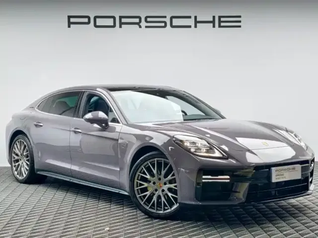 Фотография автомобиля — Porsche Panamera