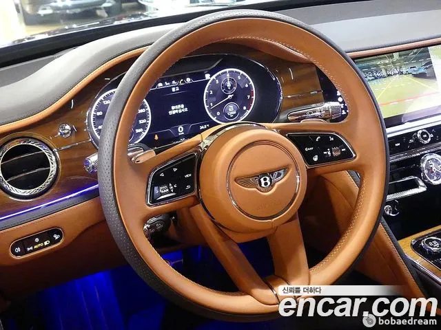 Bentley Flying Spur — Фото автомобиля 12