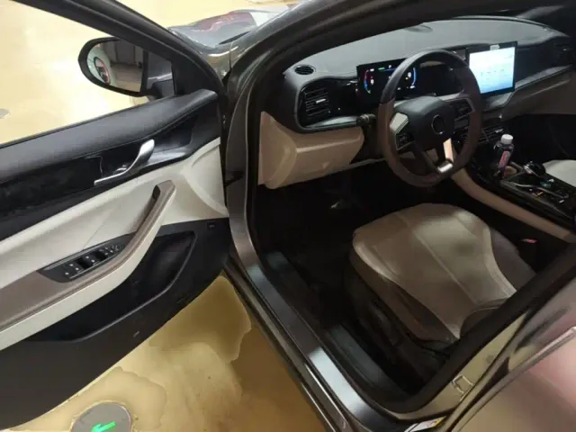 BYD Qin PLUS — Фото автомобиля 15
