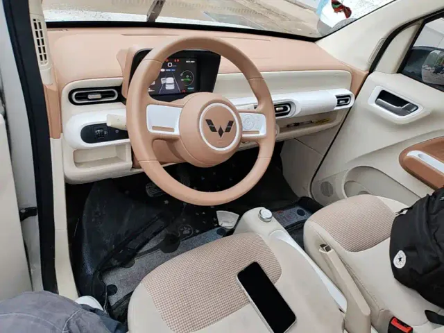 Wuling Hongguang Mini EV — Фото автомобиля 9