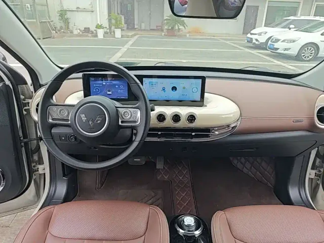 Wuling Bingo — Фото автомобиля 9