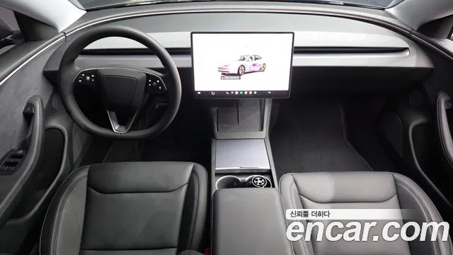 Tesla Model 3 — Фото автомобиля 6