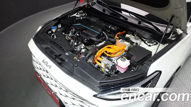 Kia K8 Hybrid — Фото автомобиля 6