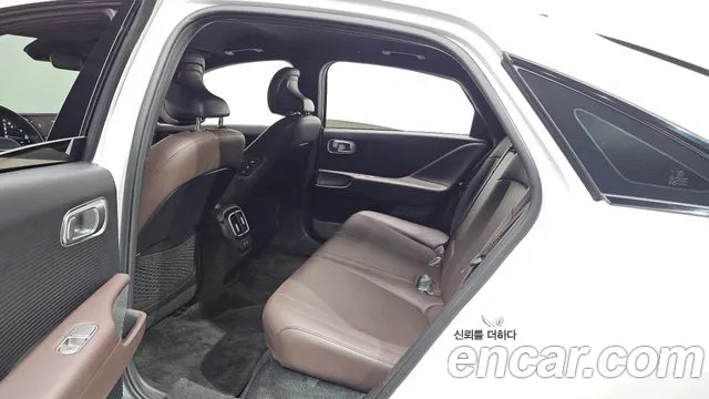 Hyundai Ioniq 6 — Фото автомобиля 18