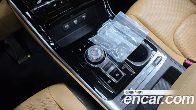 Kia Carnival Generation 4 — Фото автомобиля 12