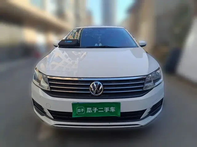 Volkswagen Lavida — Фото автомобиля 2
