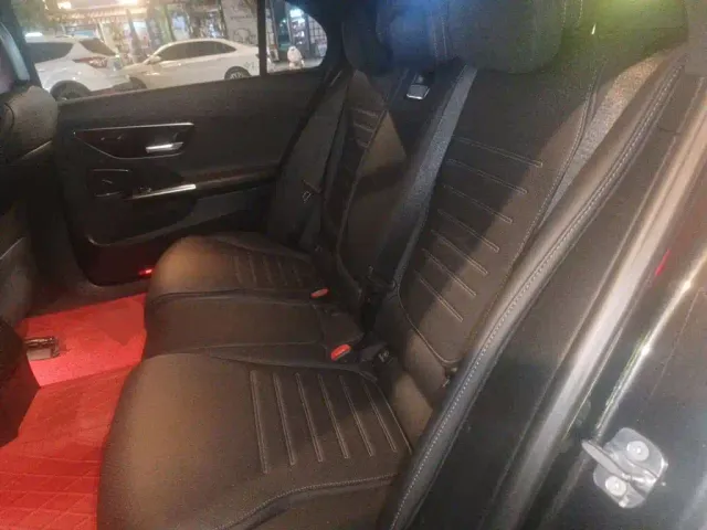 Mercedes-Benz C-Class — Фото автомобиля 18