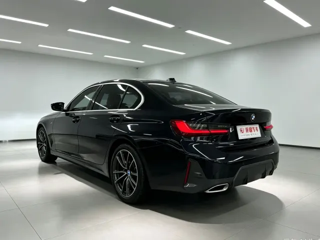 BMW 3 Series — Фото автомобиля 11