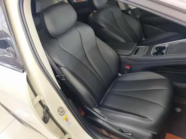 BYD Sealion 05 EV — Фото автомобиля 24