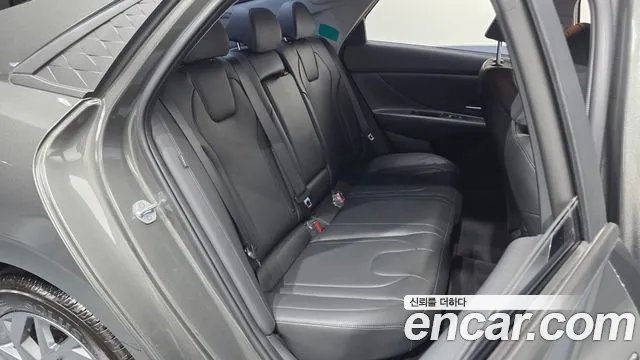 Hyundai Avante CN7 — Фото автомобиля 18