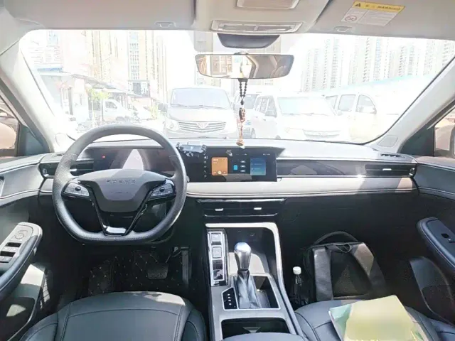 Roewe i5 — Фото автомобиля 9