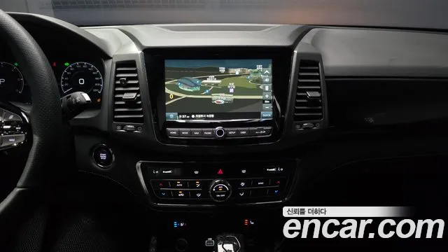 KG_Mobility_Ssangyong Rexton Новый Rexton Sport Дизель 2.2 4WD — Фото автомобиля 13