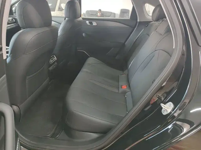 Geely Galaxy Stellar 6 — Фото автомобиля 16