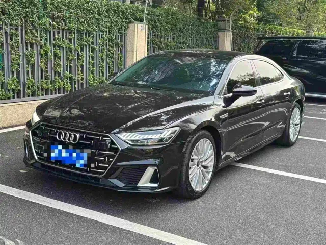 Фотография автомобиля — Audi A7L
