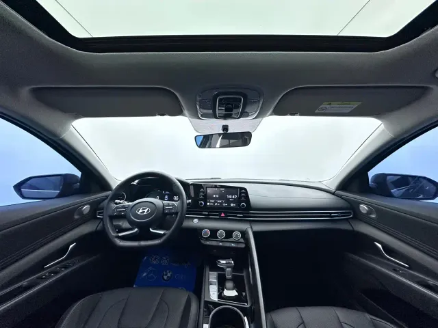 Hyundai Elantra — Фото автомобиля 11