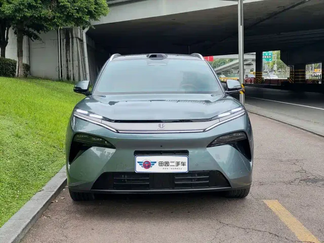 BYD Tang L — Фото автомобиля 2