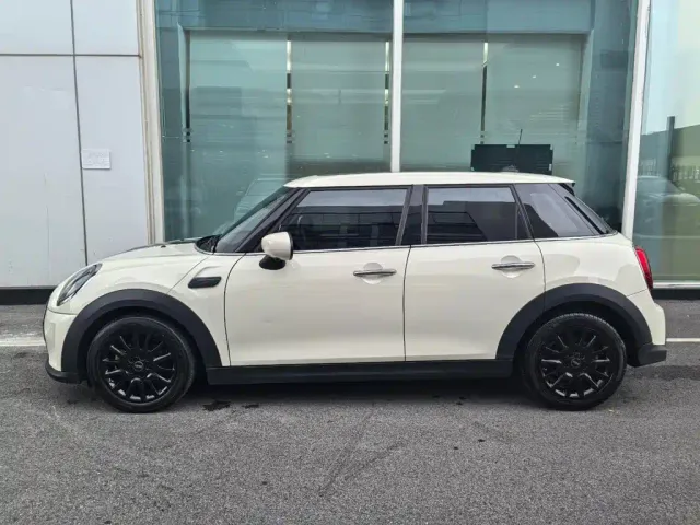 MINI Hatch — Фото автомобиля 3