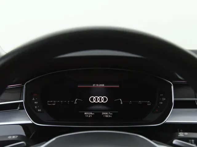 Audi A8 — Фото автомобиля 9