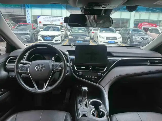 Toyota Camry 2023 2.0G Luxury Edition — Фото автомобиля 8