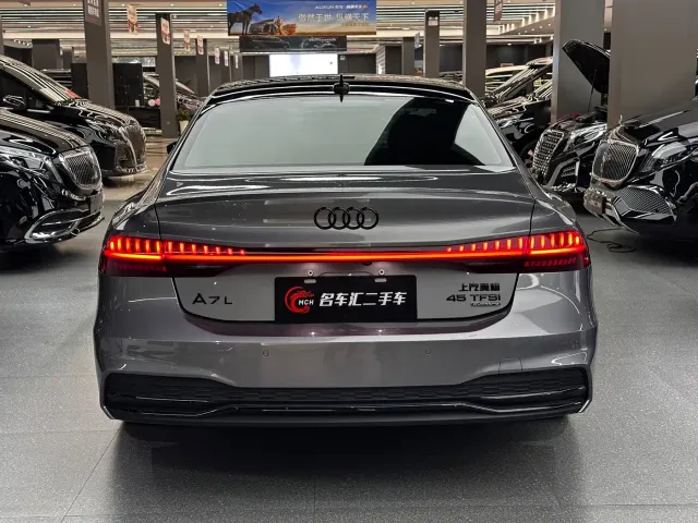 Audi A7L — Фото автомобиля 19