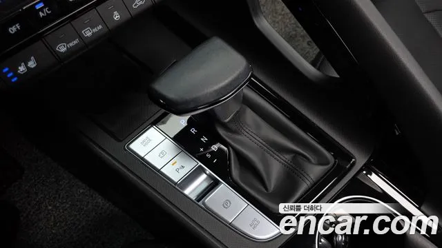 Hyundai Avante CN7 — Фото автомобиля 9