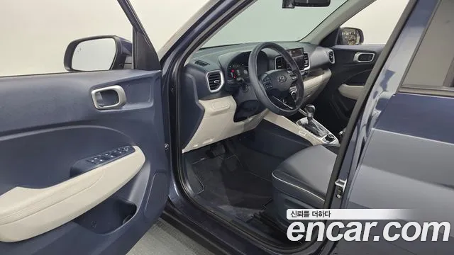 Hyundai Venue — Фото автомобиля 15