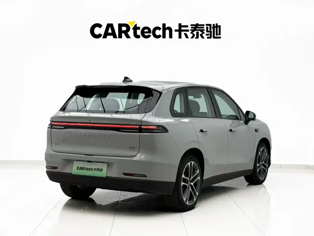 Leapmotor C10 — Фото автомобиля 24